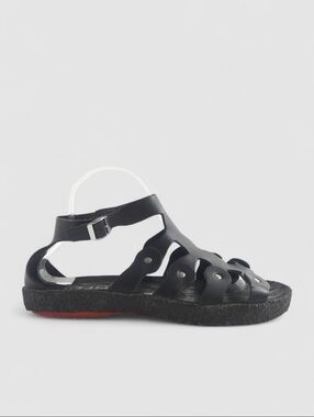 CAMPER Leather Sandals Studded Black Red Bottom Molded Footbed Stappy Rivet 10